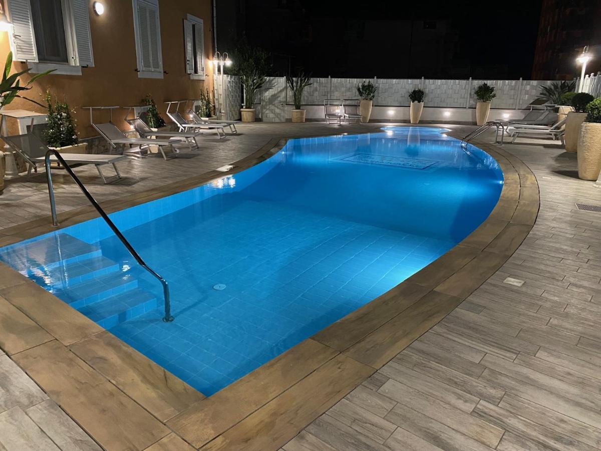 La Bouganville Holiday House Агрополи Экстерьер фото