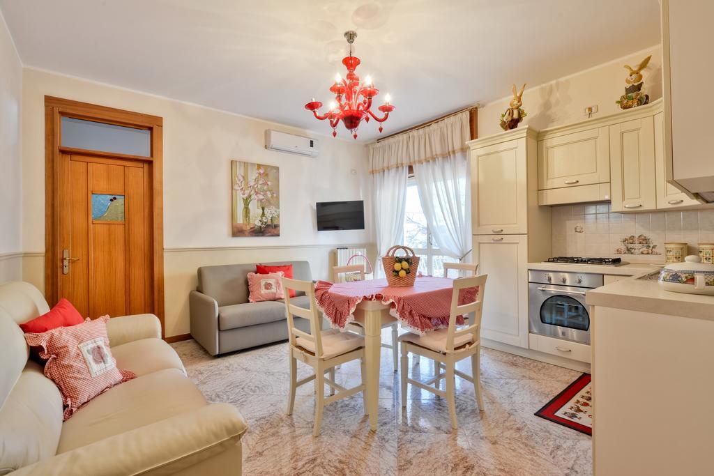 La Bouganville Holiday House Агрополи Экстерьер фото